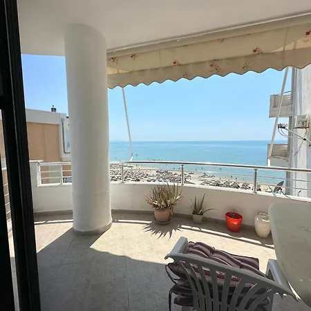 Close * Durres